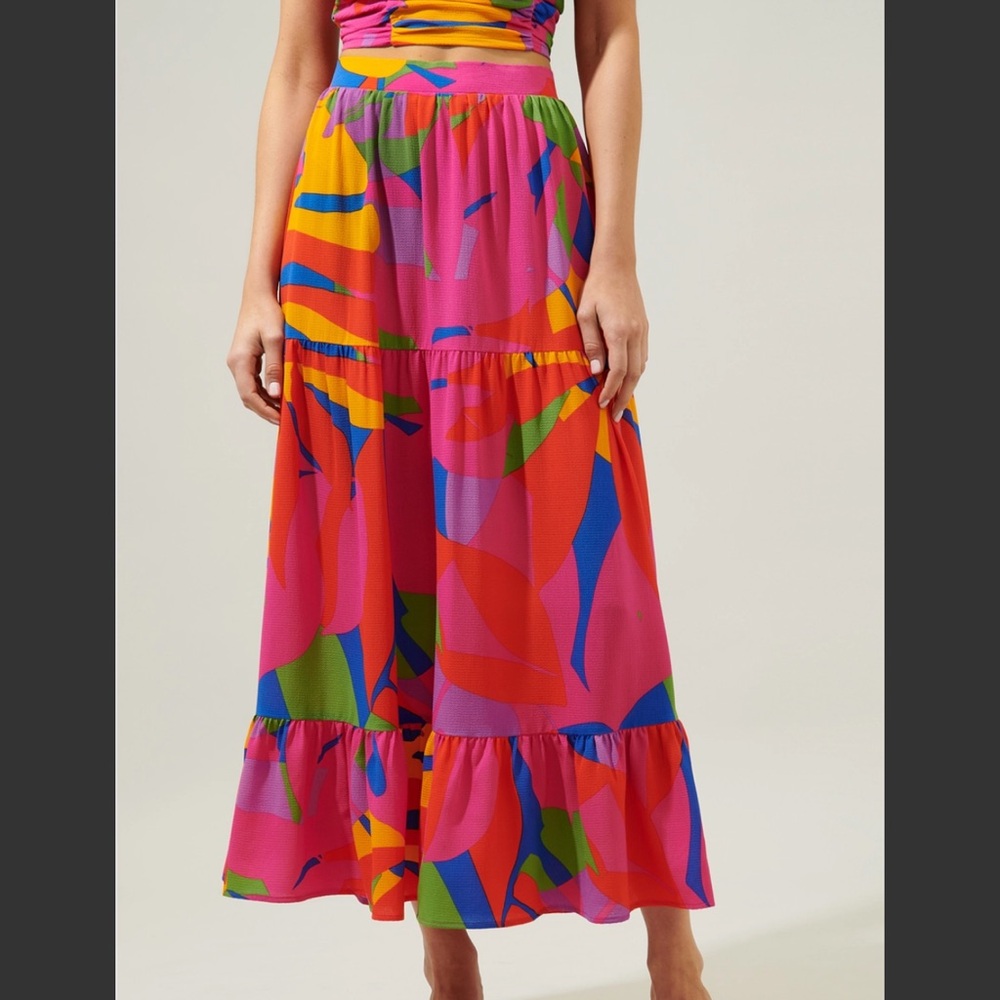 New with tags. So pretty! Sugarlips maxi skirt. S-L